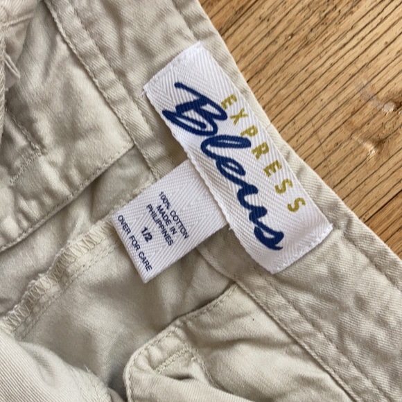 Express women’s Capris cropped pants - Picture 3 of 16